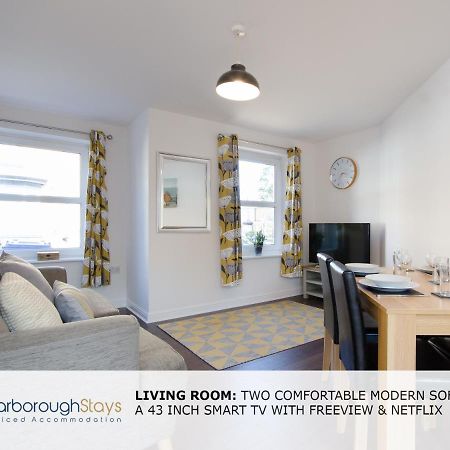 Candler Lodge - 3 Bedroom Townhouse With Parking - Patio Area & Seating 斯卡伯勒 外观 照片