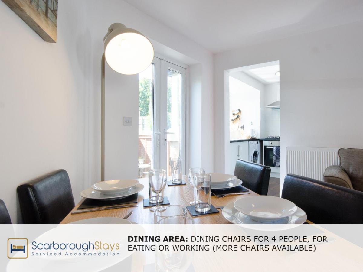 Candler Lodge - 3 Bedroom Townhouse With Parking - Patio Area & Seating 斯卡伯勒 外观 照片