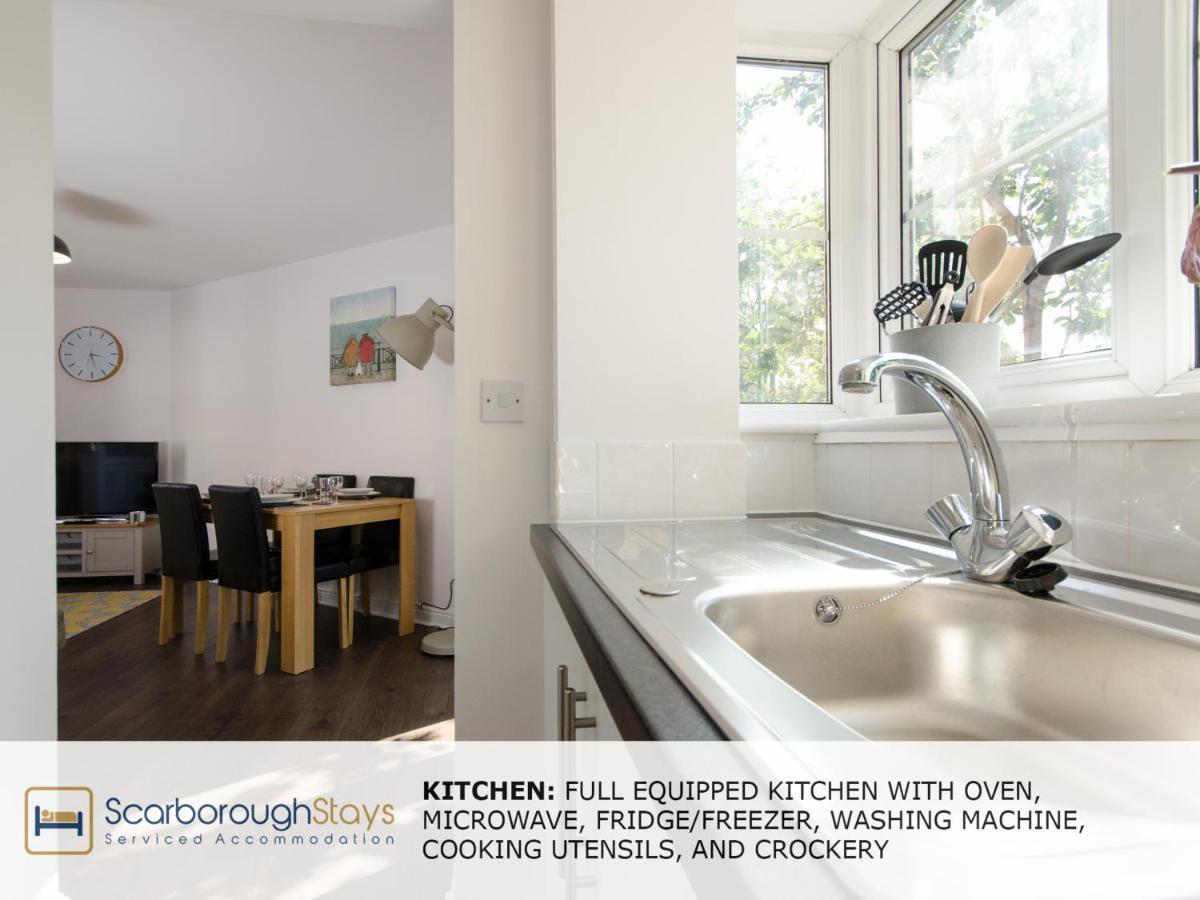 Candler Lodge - 3 Bedroom Townhouse With Parking - Patio Area & Seating 斯卡伯勒 外观 照片