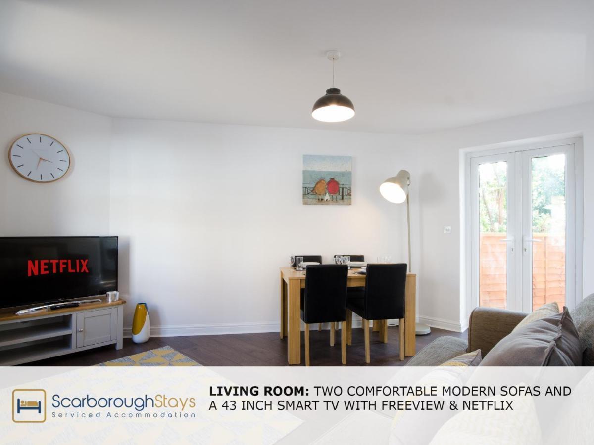 Candler Lodge - 3 Bedroom Townhouse With Parking - Patio Area & Seating 斯卡伯勒 外观 照片